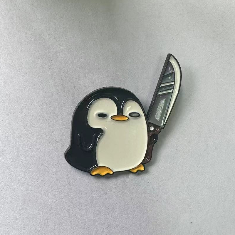 面白いペンギン保持ビッグナイフブローチピンバッジバックパック - Edc Everyday Carry Knives のレビューと価格